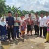 Polres Sanggau Gelar Pembagian Daging Qurban di TPA Sungai Kosak