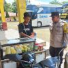 Lewat Kegiatan Silaturahmi Kamtibmas, Bhabinkamtibmas Polsek Tayan Hulu Pererat Hubungan Dengan Warga