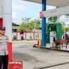 Anggota Polsek Sekayam Gelar Patroli ke SPBU