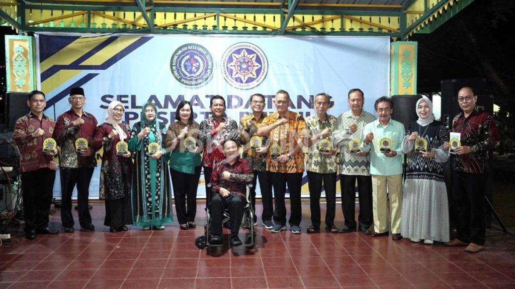 Pj. Bupati Sanggau Hadiri Acara Reuni Purna APDN Pontianak Se-Provinsi Kalbar Tahun 2024