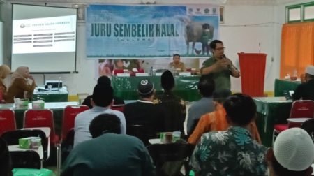 Juru Sembelih Perwakilan 15 Kecamatan di Sanggau Ikuti Bimtek Juleha