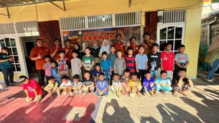 28 Anak Yatim Piatu dan Keluarga Kurang Mampu Ikuti Sunatan Masal Dari Rumah Sunat Sanggau