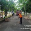 Persiapan Pengukuhan DAD, DLH Sanggau kerja bakti di Rumah Betang Dori’ Mpulor – Dinas Lingkungan Hidup