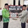 Penjabat Bupati Sanggau Serahkan Hewan Qurban di Masjid Jami’ Sirajul Islam