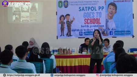 Sosialisasi INPRES No 2 Tahun 2020 tentang RAN P4GN di Aula Kantor Satpol PP Sanggau – Beranda