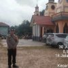 Polsek Kembayan Berikan Pengamanan Ibadah Minggu di Gereja Santo Yohanes Pembaptis