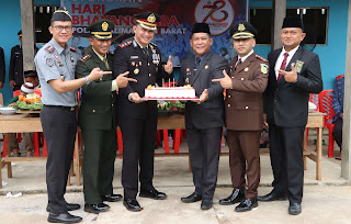 Polres Sanggau Ikuti Syukuran Hari Bhayangkara ke-78 Tahun 2024 Melalui Zoom Meeting