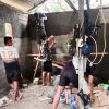 Yonkav 12/BC Bedah Rumah Seorang Ibu yang Tinggal Sebatang Kara di Sekayam