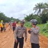 Kapolres Sekadau Tinjau Kemacetan di Jalan Sekadau-Sanggau, Pengaturan Lalin Dilakukan Sejak Malam