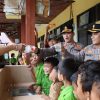 Kunker ke Polsek Sekayam, Kapolres Sanggau Lakukan Pengecekan dan Pengawasan Pembuatan Filterisasi Air Bersih Siap Minum