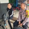 Bhabinkamtibmas Polsek Meliau Sambang Warga, Jaga Kamtibmas Kondusif