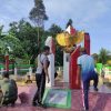 Kerja Bakti di Taman Makam Pahlawan Balai Karangan Sekayam dalam Rangka Menyambut HUT RI ke-79