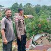 Personil Polsek Entikong Cek Lokasi Batingsor di Dusun Entikong