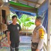 Anggota Polsek Mukok Sampaikan Pesan Kamtibmas di Desa Kedukul