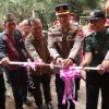 Kapolres Sanggau Resmikan Tempat Tinggal Warga Hasil Bedah Rumah Baksos Hari Bhayangkara ke – 78 di Toba – Radar Kalbar