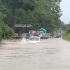 BPBD Tuding Sumbatan Material Batu dan Tanah Picu Banjir di Ruas Jalan Sanggau-Sekadau