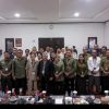 Siap Bertarung di Pilkada Sanggau, Yansen – Sisen Resmi Daftar ke KPU – Radar Kalbar