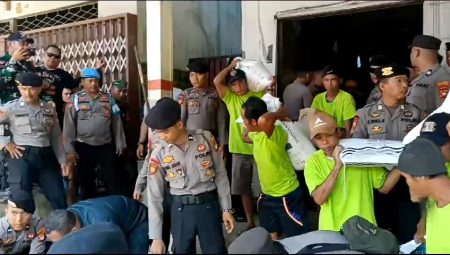 PN Sanggau Eksekusi Rumah Warga di Pasar Nanga Mahap