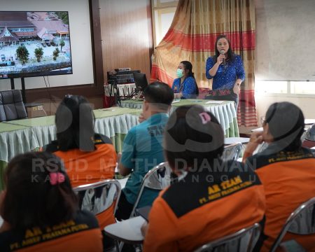 Penyuluhan PPI dan K3RS Kepada Tenaga CS dan POS RSUD M. Th. Djaman Sanggau – RSUD M. Th. Djaman Kabupaten Sanggau