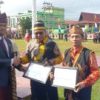 Juara Lomba Kebersihan terima Piagam Pada Upacara HUT Ke-79 di Pemda – Dinas Lingkungan Hidup