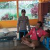 Anggota Polsek Toba Sampaikan Pesan Kamtibmas Saat Gelar Patroli Sambang