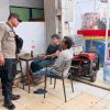 Personil Polsek Toba Sampaikan Pesan Kamtibmas Saat Patroli Malam