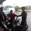 Anggota Polsek Sekayam Gelar Patroli Dialogis, Sampaikan Pesan Kamtibmas kepada Warga