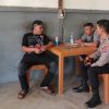 Sambangi Warga Saat Gelar Patroli Siang Hari, Ini Pesan Anggota Polsek Entikong