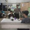 Polsek Toba Intensifkan Patroli Malam, Anggota Sampaikan Pesan Kamtibmas kepada Remaja