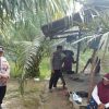Polsek Bonti bersama Kelompok Tani Sinar Pagi Gelar Pembersihan dan Pembuatan Bumbung Jagung di Dusun Upe