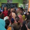 Antusias Masyarakat di Hari Pertama Operasi Pasar Murah Produk Hewan – DISBUNNAK