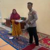 Polsek Sekayam Bagikan Takjil di Masjid dan Surau Wilayah Sekayam dalam Rangka Ramadhan 1446 H