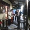 Polsek Entikong Bagikan Takjil Ramadhan kepada Masyarakat sebagai Wujud Kepedulian