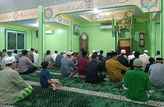 Polres Sanggau Gelar Safari Subuh Berjamaah di Masjid Jami’ Sultan Ayub untuk Pererat Silaturahmi