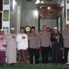 Safari Subuh di Masjid Sirajul Islam: Polda Kalbar Ajak Jemaah Bijak Bermedia Sosial Selama Ramadhan
