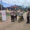 Polsek Noyan Bagikan Takjil Gratis untuk Pengguna Jalan di Bulan Ramadhan