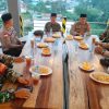 TNI-Polri di Kecamatan Kapuas Gelar Buka Puasa Bersama untuk Perkuat Sinergitas