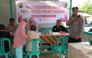 Polres Sanggau Hadirkan Layanan Kesehatan Gratis bagi Warga Penyeladi Hilir