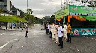 Pengamanan dan Monitoring di Pos Terpadu Entikong dalam Rangka Operasi Ketupat Kapuas 2025