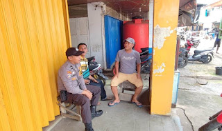 Polsek Meliau Gencarkan Patroli Siang, Sampaikan Pesan Kamtibmas kepada Warga