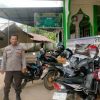 Pengamanan Ibadah Salat Jumat di Wilayah Hukum Polsek Parindu Berjalan Kondusif