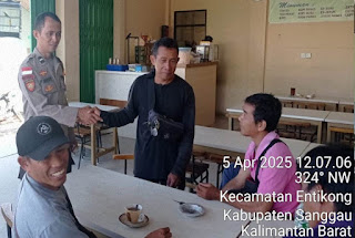 Polsek Entikong Ajak Warga Wujudkan Keamanan Lewat Kegiatan Sambang dan Pesan Kamtibmas