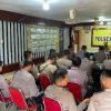 Polsek Meliau Gelar Anev Kinerja Mingguan: Kapolsek Tekankan Disiplin dan Profesionalisme