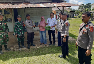 Polsek Kembayan Gencarkan Program Perkarangan Bergizi untuk Ketahanan Pangan di Desa Tunggal Bhakti