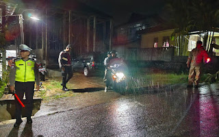Polres Sanggau Laksanakan Pengamanan Ibadah Kamis Putih di Gereja GKII Sanggau