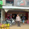 Personel Polsek Parindu Gelar Patroli Kamtibmas, Ciptakan Rasa Aman di Desa Pusat Damai