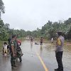 Polsek Beduai Lakukan Pengecekan Lokasi Banjir di Jalan Raya Malindo, Dua Titik Tergenang