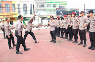 Polres Sanggau Gelar Latkatpuan Dalmas Jelang May Day 2025, Siap Amankan Situasi Kamtibmas