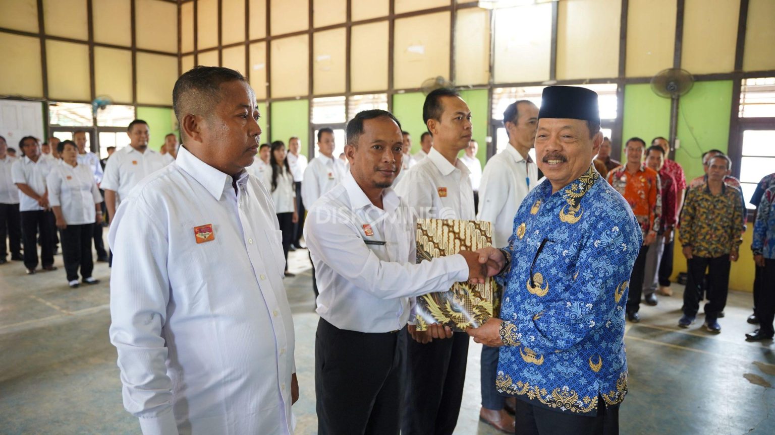 Bupati Sanggau Kukuhkan BPD se-Kecamatan Tayan Hilir, Tegaskan Komitmen Jalankan Amanat UU Desa