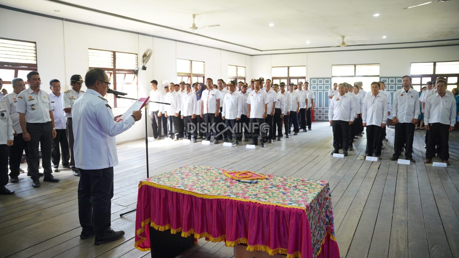 Pengukuhan BPD se Kecamatan Kembayan, Ini Pesan Bupati Sanggau